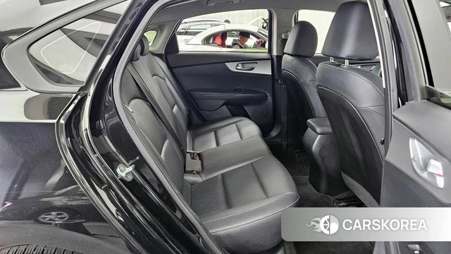 Kia The New K3 2nd generation 2022 Черный из Кореи, фото 3