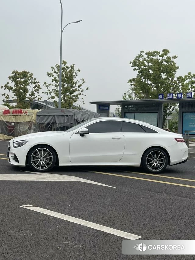 Mercedes-Benz E-class (imported) 2021 Белый из Китая, фото 3