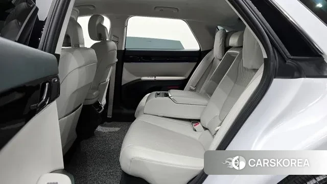 Hyundai Grandeur Hybrid (GN7) 2024 Белый из Кореи, фото 3