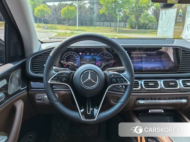 Mercedes-Benz GLE (import) 2024 Черный из Китая, фото 3