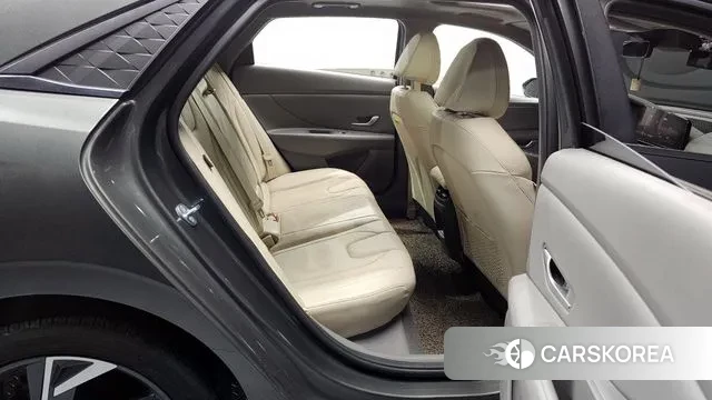 Hyundai The New Avante (CN7) 2023 Серый из Кореи, фото 3