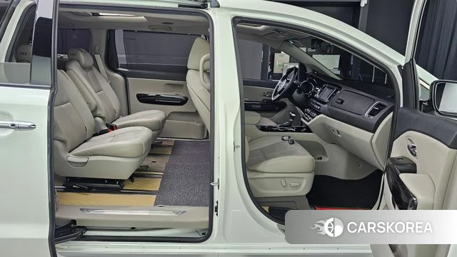 Kia The New Carnival 2019 Белый из Кореи, фото 3