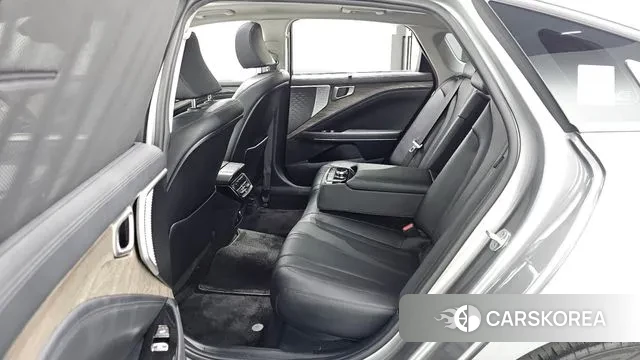 Kia K8 2021 Серебристо-серый из Кореи, фото 3