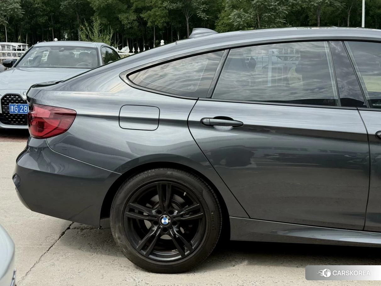 BMW 3 series GT 2020 Темно-серый из Китая, фото 3