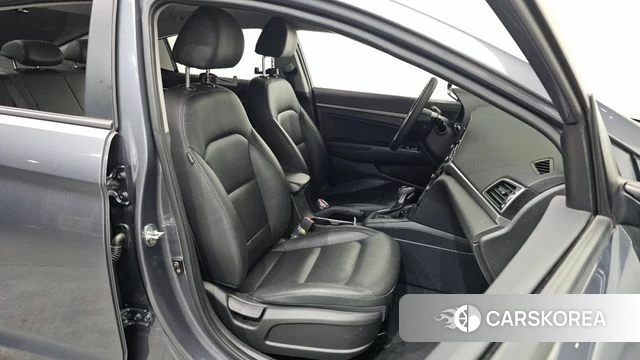 Hyundai Avante AD 2018 Серый из Кореи, фото 3