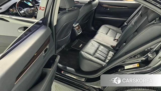 Lexus New ES300h 2018 Серый из Кореи, фото 3