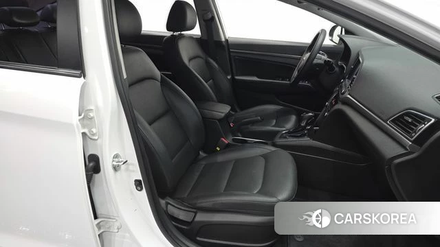 Hyundai Avante AD 2018 Белый из Кореи, фото 3