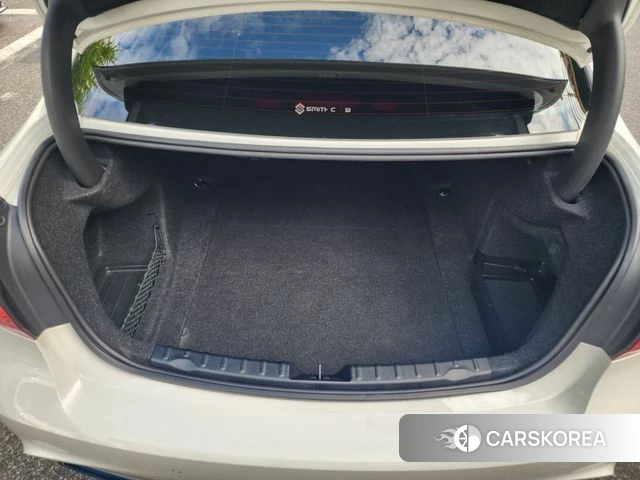 BMW 3 Series (F30) 2018 Белый из Кореи, фото 3