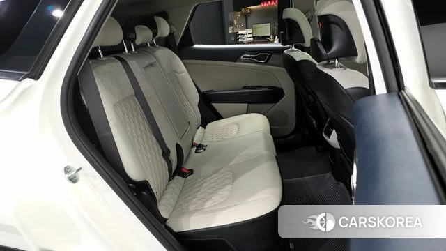 Kia Sportage 5th Generation Hybrid 2022 Белый из Кореи, фото 3