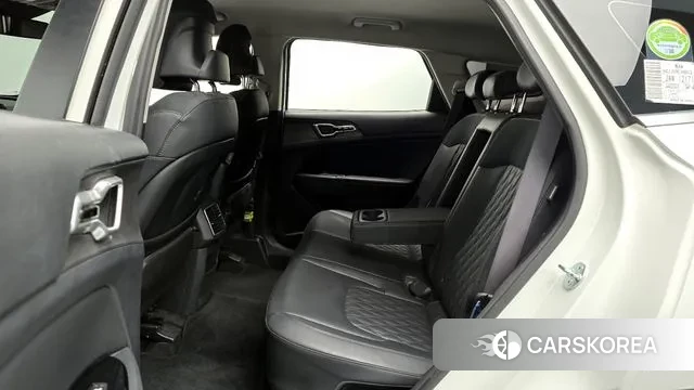 Kia Sportage 5th Generation Hybrid 2023 Белый из Кореи, фото 3