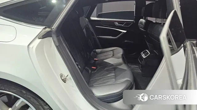 Audi A7 (4K) 2021 Белый из Кореи, фото 3