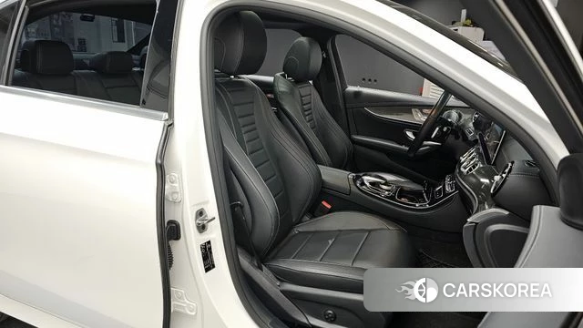 Mercedes-Benz E-Class W213 2019 Белый из Кореи, фото 3