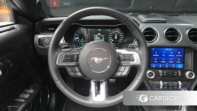 Ford Mustang 2023 Черный из Кореи, фото 3