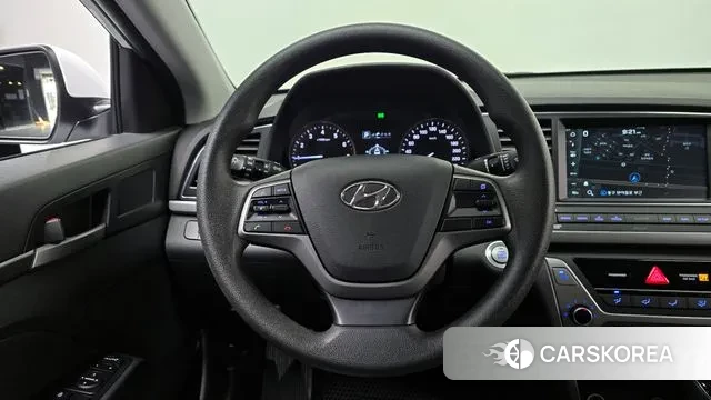 Hyundai Avante AD 2018 Белый из Кореи, фото 3