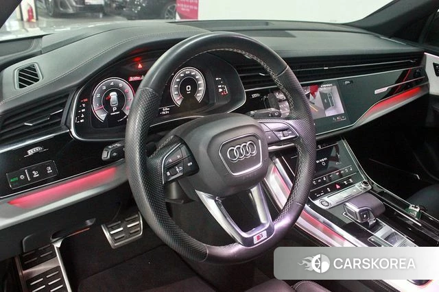 Audi Q8 (4M) 2022 Белый из Кореи, фото 3