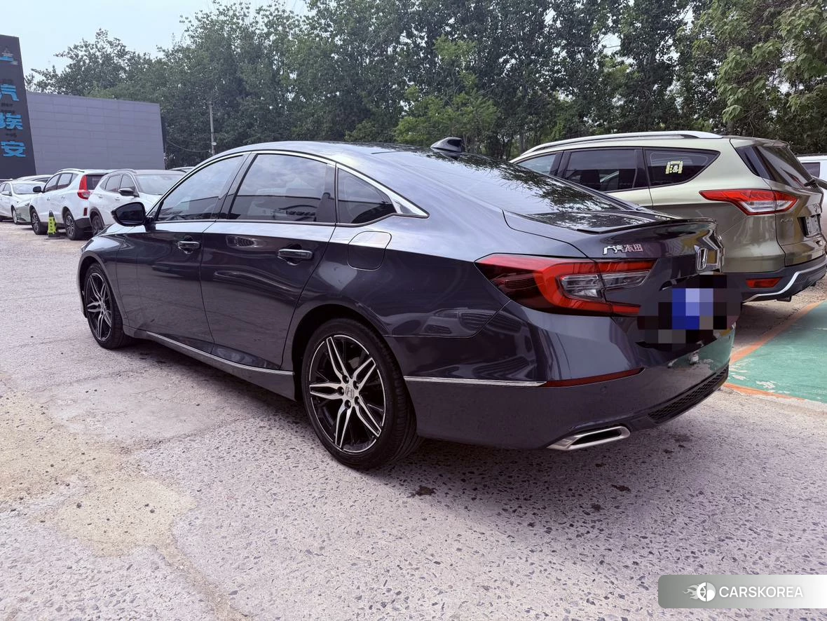Honda Accord 2021 Серебристо-серый из Китая, фото 3