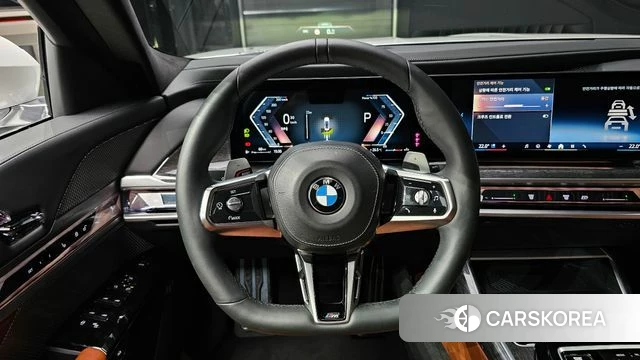 BMW 7 Series (G70) 2022 Белый из Кореи, фото 3