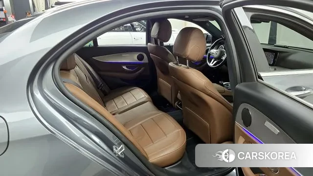 Mercedes-Benz E-Class W213 2018 Серый из Кореи, фото 3