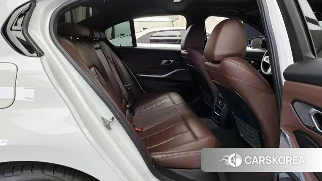 BMW 3 Series (G20) 2020 Белый из Кореи, фото 3