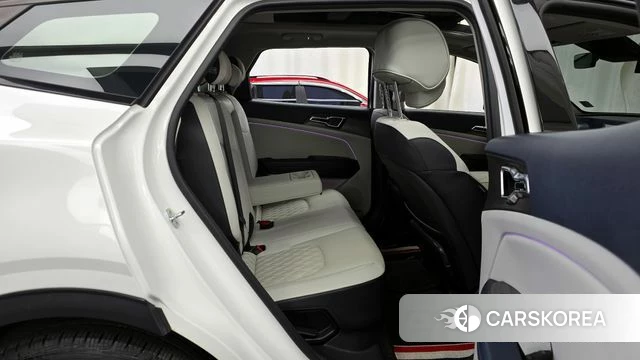 Kia Sportage 5th Generation Hybrid 2021 Белый из Кореи, фото 3