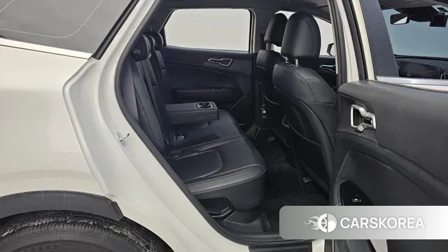 Kia Sportage 5th Generation Hybrid 2022 Белый из Кореи, фото 3