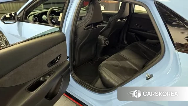 Hyundai Avante (CN7) 2021 Небесно-голубой из Кореи, фото 3