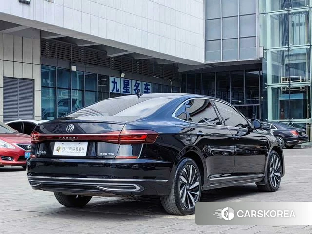 Volkswagen Passat 2022 Черный из Китая, фото 3