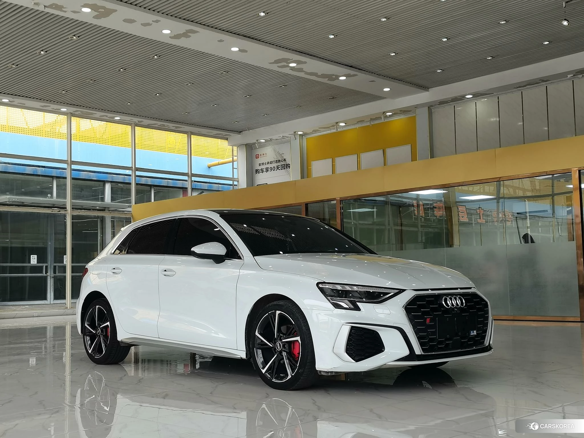 Audi A3 2022 Белый из Китая, фото 3