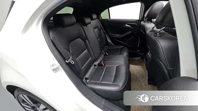 Mercedes-Benz A-Class W176 2018 Белый из Кореи, фото 3