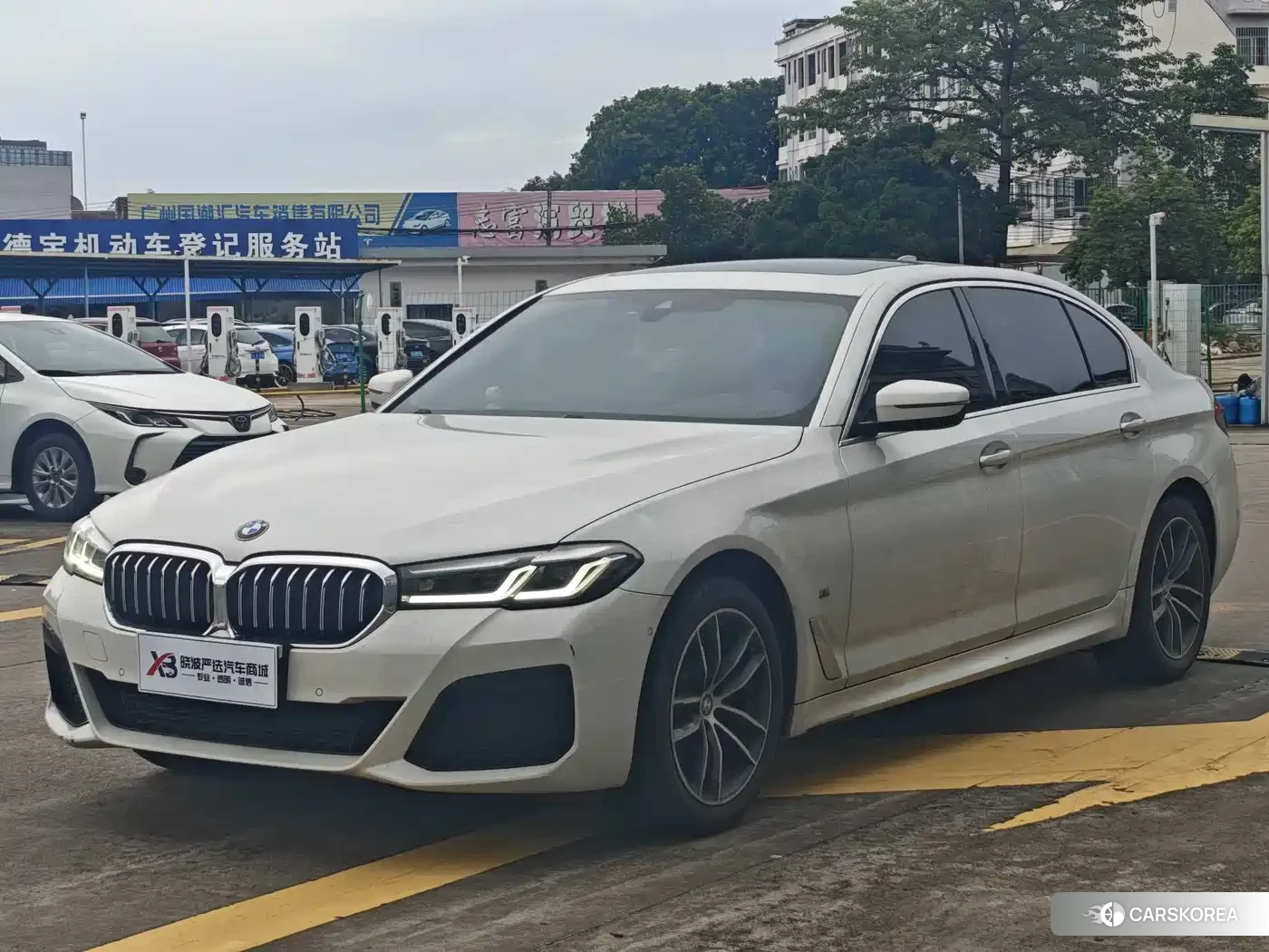 BMW 5 series 2020 Белый из Китая, фото 3