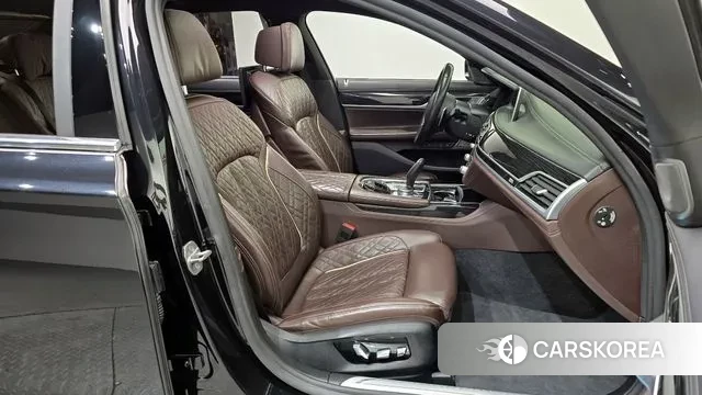 BMW 7 Series (G11) 2020 Черный из Кореи, фото 3