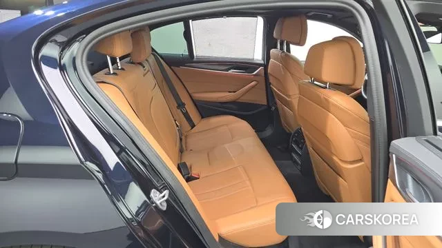 BMW 5 Series (G30) 2022 Черный из Кореи, фото 3