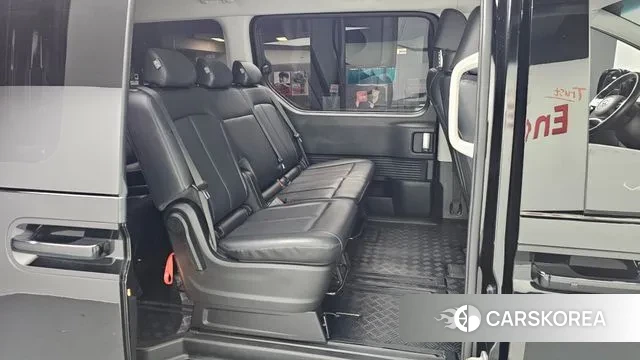 Hyundai Staria 2021 Черный из Кореи, фото 3