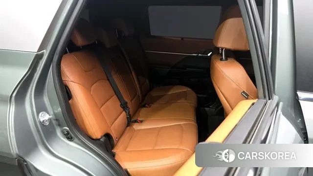 Ssangyong Torres 2023 Темно-зеленый из Кореи, фото 3