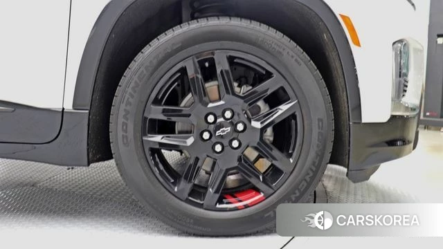 Chevrolet (GM Daewoo) Traverse 2023 Белый из Кореи, фото 3