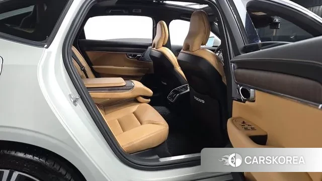 Volvo S90 2021 Серебристо-серый из Кореи, фото 3