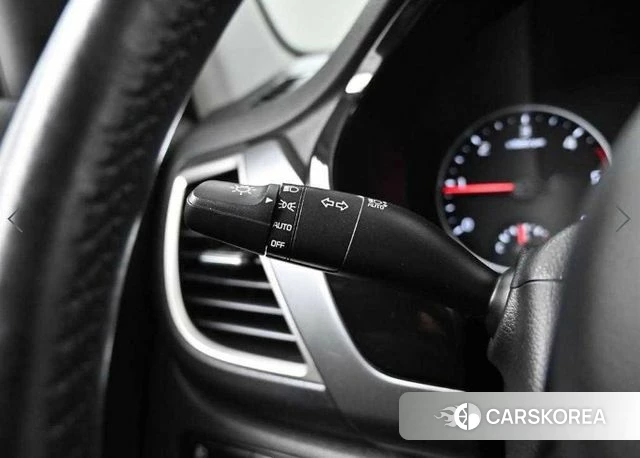 Kia Seltos 2022 Белый из Кореи, фото 3