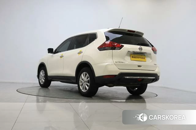 Nissan Qijun 2022 Белый из Китая, фото 3