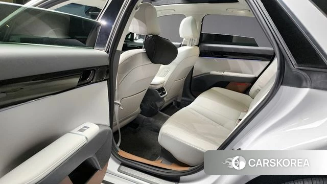 Hyundai Grandeur Hybrid (GN7) 2023 Белый из Кореи, фото 3