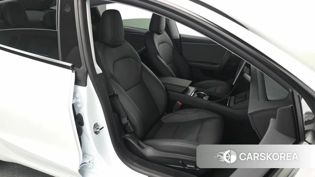 Tesla Model 3 2025 Белый из Кореи, фото 3