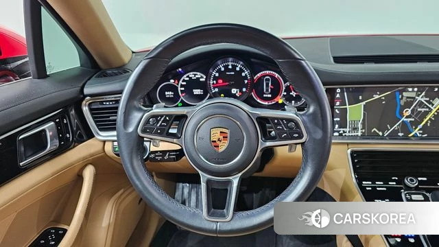 Porsche Panamera (971) 2019 Красный из Кореи, фото 3