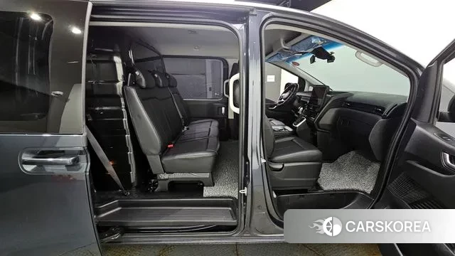 Hyundai Staria 2022 Серый из Кореи, фото 3