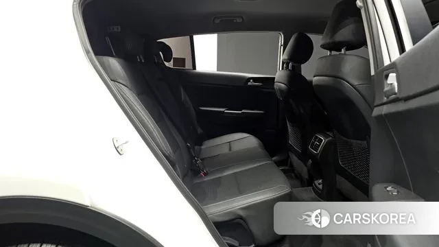 Kia Sportage The Bold 2018 Белый из Кореи, фото 3