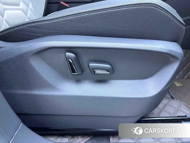 Volkswagen Golf 2022 Белый из Китая, фото 3