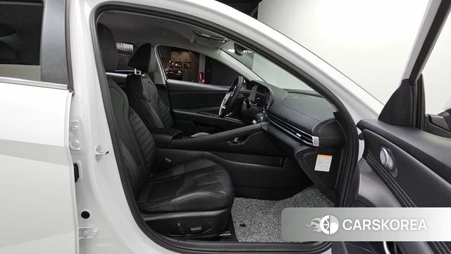 Hyundai The New Avante Hybrid (CN7) 2025 Белый из Кореи, фото 3