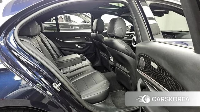 Mercedes-Benz E-Class W213 2022 Синий из Кореи, фото 3