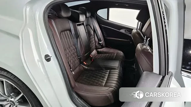 Genesis The New G70 2021 Белый из Кореи, фото 3