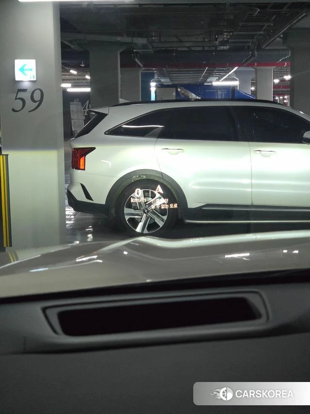 Cadillac Escalade 5th Generation 2021 Песочный из Кореи, фото 3
