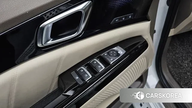 Kia Carnival 4th generation 2023 Белый из Кореи, фото 3