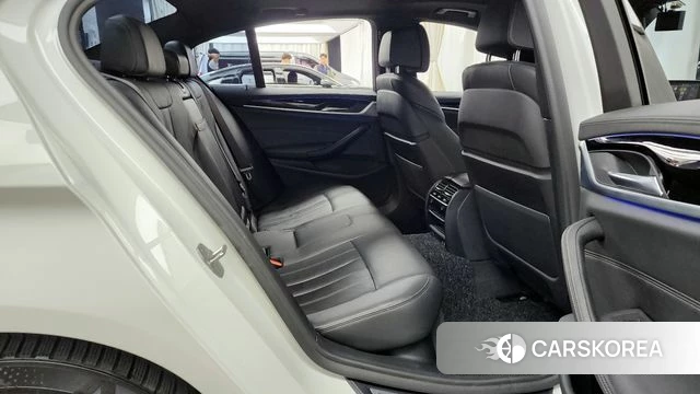 BMW 5 Series (G30) 2020 Белый из Кореи, фото 3